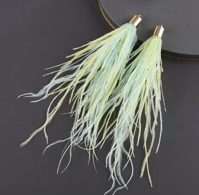 Long Thick Feathers - Wide Top Gold Base Connectors