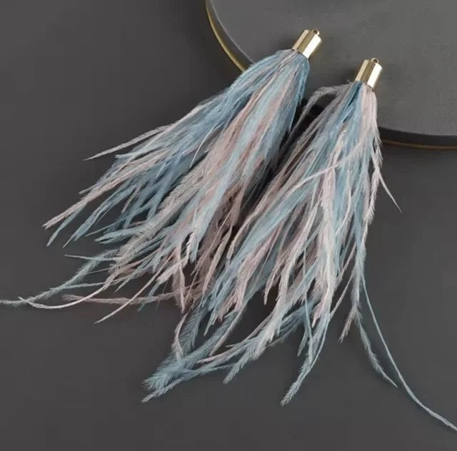 Long Thick Feathers - Wide Top Gold Base Connectors